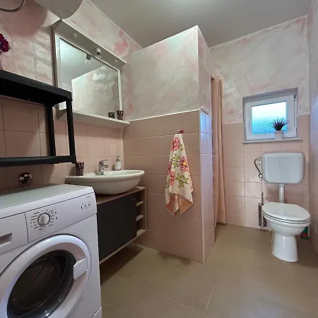 Hébergement de vacances Dora House With Wifi And Outdoor Swimming Pool Pula